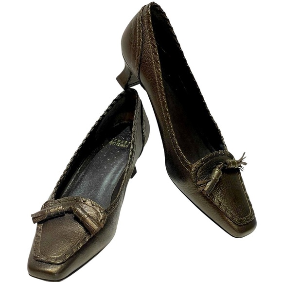 STUART WEITZMAN PEWTER KITTEN HEEL SQUARE TOE LOAFERS SZ 10 M EUC - Picture 1 of 12